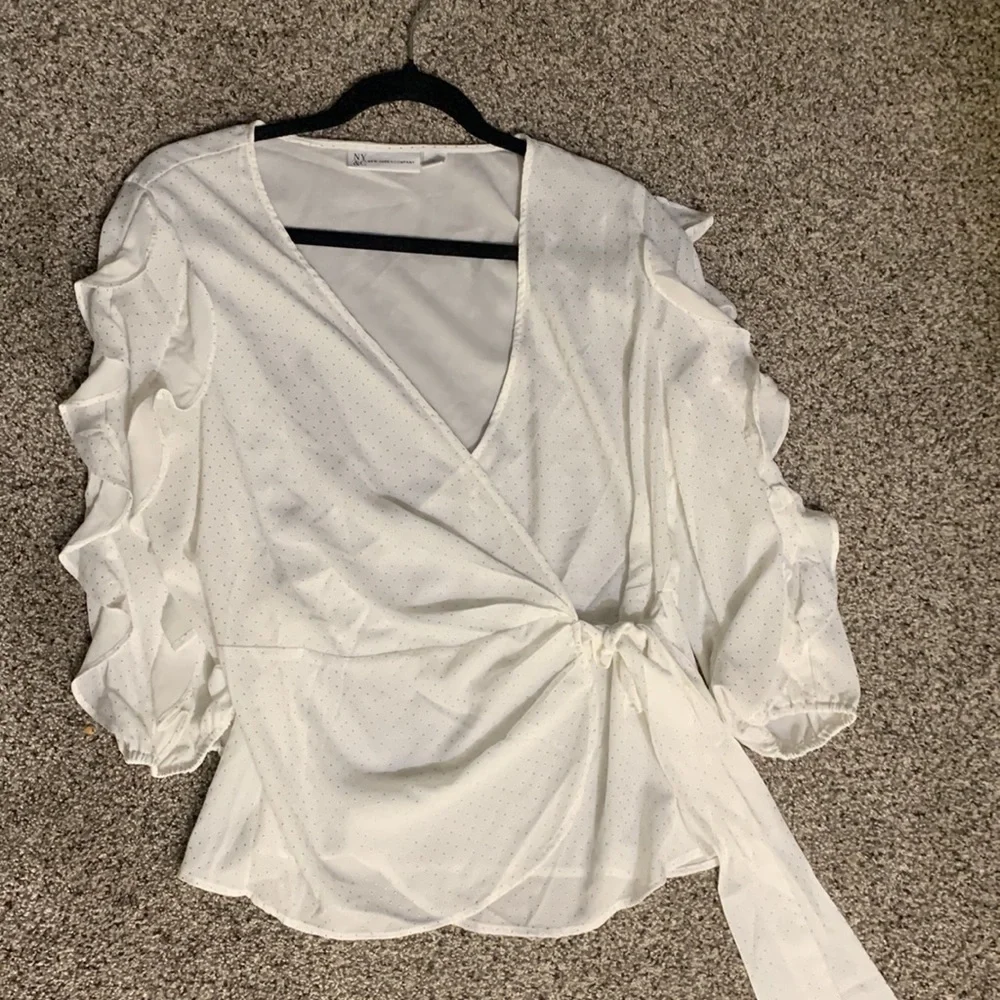 NY &C rap blouse size medium gold dot
